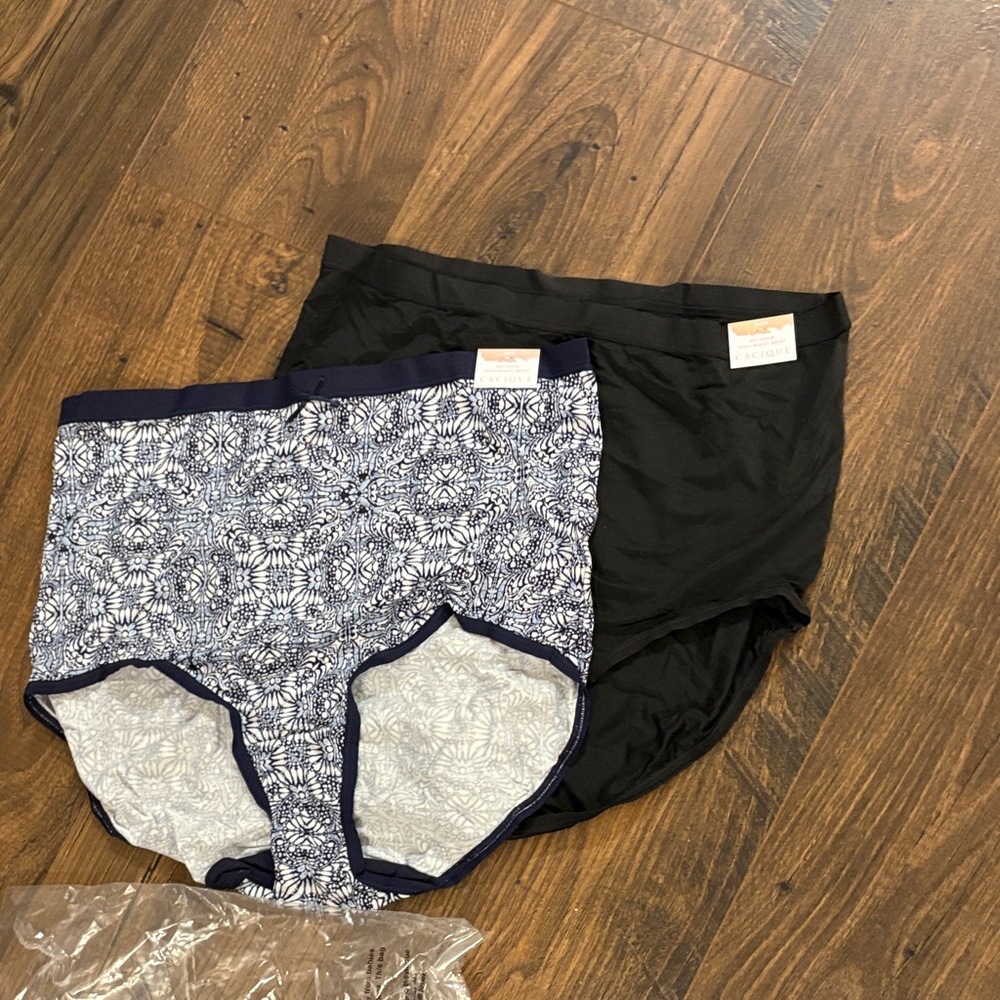 2 pairs Cacique high waist no show 14/16